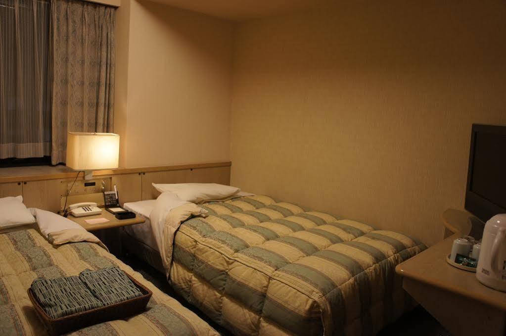 Hotel Route-Inn Grand Tokyo Toyocho Экстерьер фото